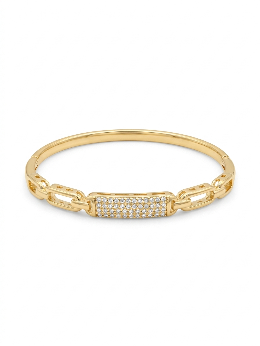 Anti-tarnish 18K gold-plated crystal bar bangle.