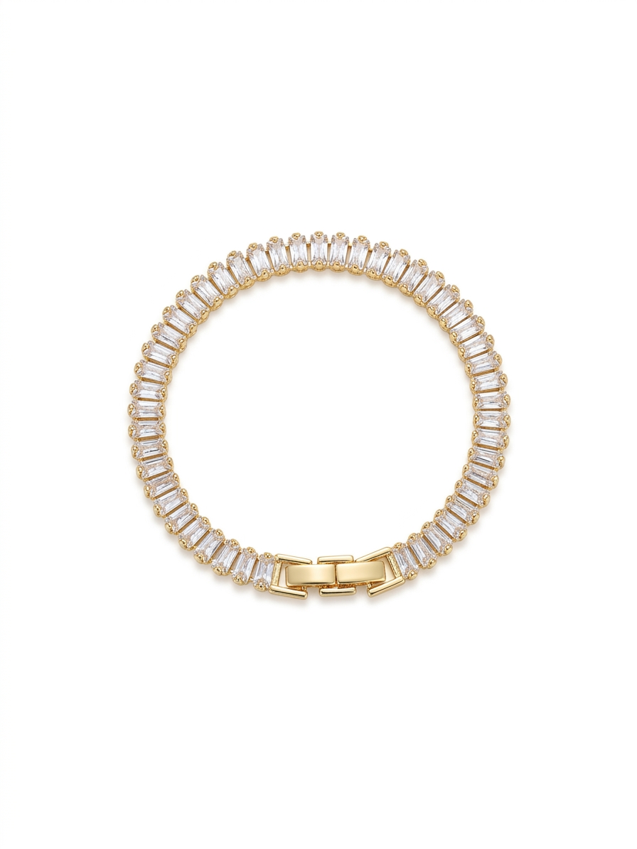 Anti-tarnish 18K gold-plated linear tennis bracelet.